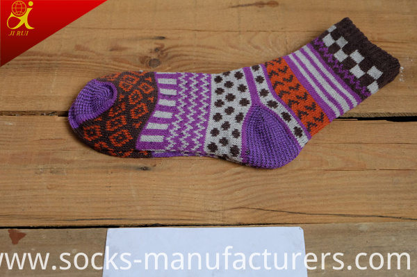 Ethnic Wind Fine Craft Series of Male and Female Retro Japanese Wind in The Thick Line of The Tube Socks